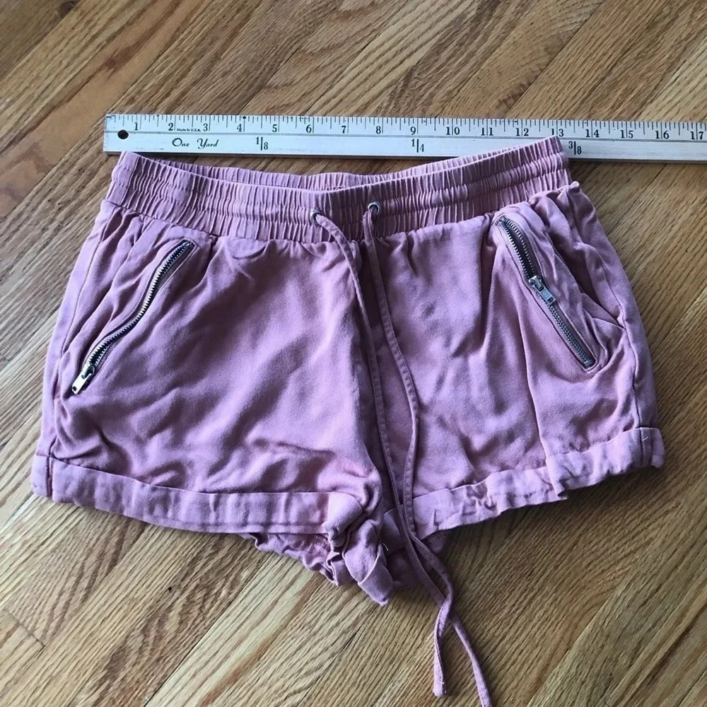 Forever 21 pink shorts